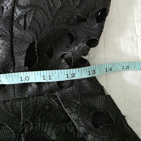 Black Lace Sleeveless Mini Dress With Scalloped Hem & V-Neckline - Picture 6 of 7